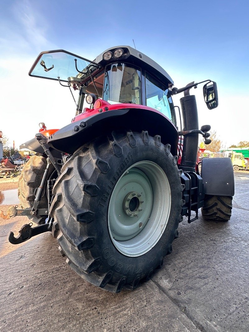 Traktor of the type Massey Ferguson 7720 S Dyna6  PTO, Gebrauchtmaschine in Liebenwalde (Picture 15)