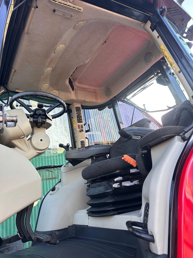 Traktor of the type Massey Ferguson 7720 S Dyna6  PTO, Gebrauchtmaschine in Liebenwalde (Picture 23)