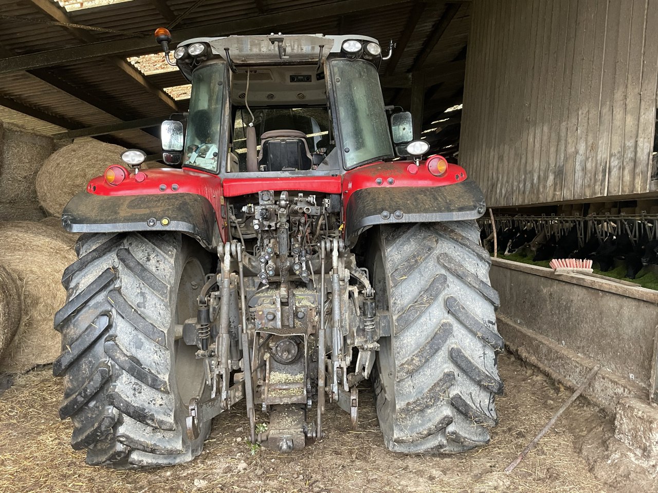 Traktor typu Massey Ferguson 7720S DYNA-6 EFFICIENT, Gebrauchtmaschine v JOSSELIN (Obrázek 8)