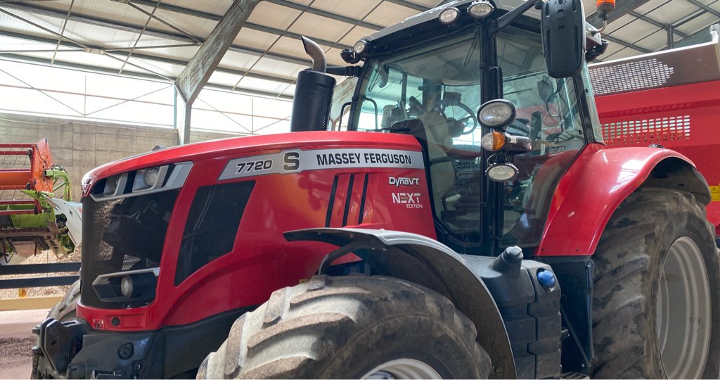 Traktor typu Massey Ferguson 7720S DYNA-VT EXCLUSIVE, Gebrauchtmaschine v Calmont (Obrázek 2)
