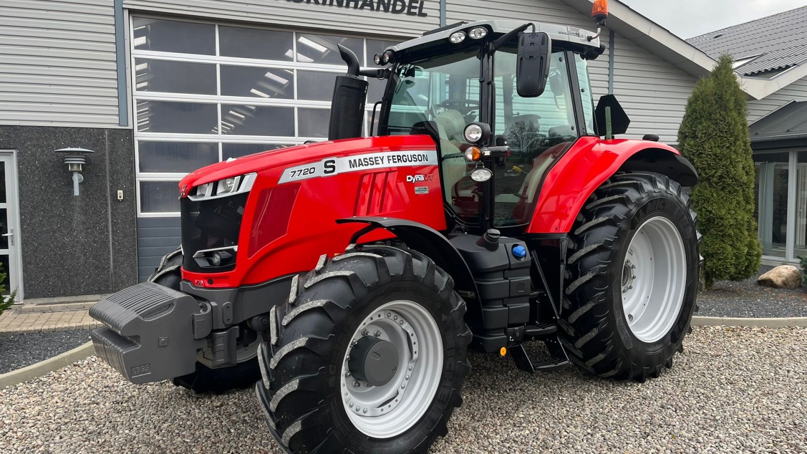 Traktor vrste Massey Ferguson 7720S Exclusive Dyna VT, Gebrauchtmaschine v Lintrup (Slika 2)