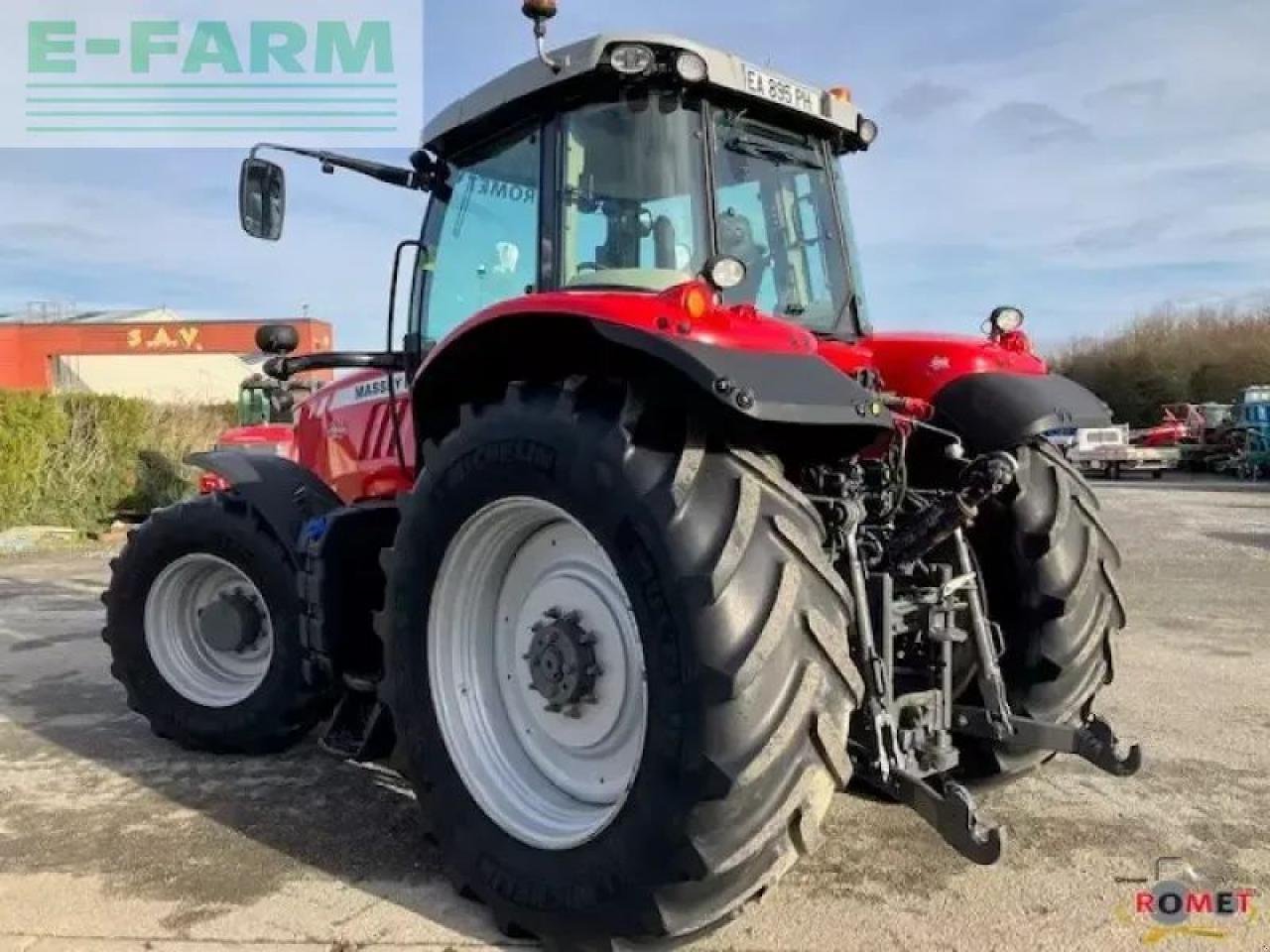 Traktor Türe ait Massey Ferguson 7722 d6 ef Efficient, Gebrauchtmaschine içinde GENNES-SUR-GLAIZE (resim 3)