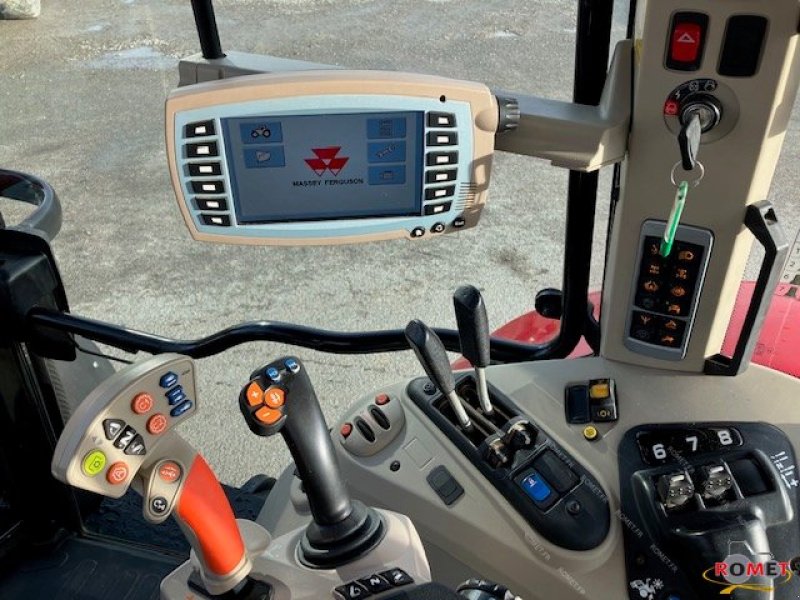 Traktor des Typs Massey Ferguson 7722 D6 EF, Gebrauchtmaschine in Gennes sur glaize (Bild 6)