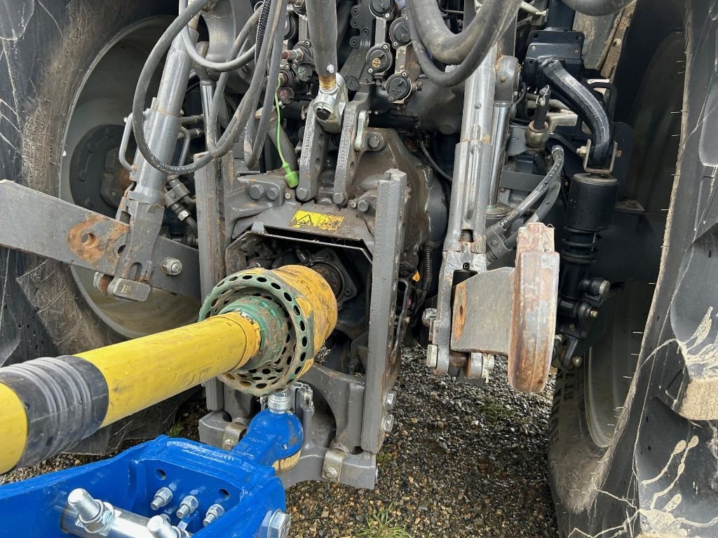 Traktor des Typs Massey Ferguson 7722 DYNA-VT EXCLUSIVE, Gebrauchtmaschine in LA ROCHE JAUDY (Bild 7)