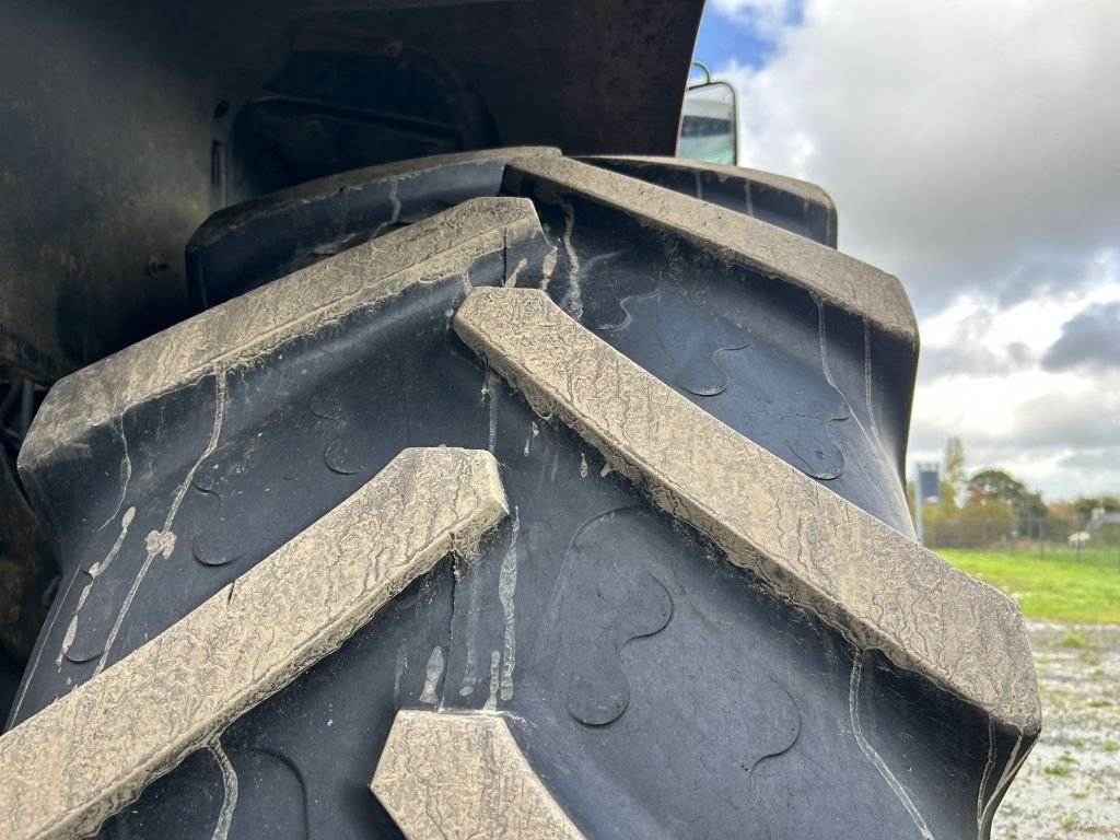 Traktor des Typs Massey Ferguson 7722 DYNA-VT EXCLUSIVE, Gebrauchtmaschine in LA ROCHE JAUDY (Bild 5)