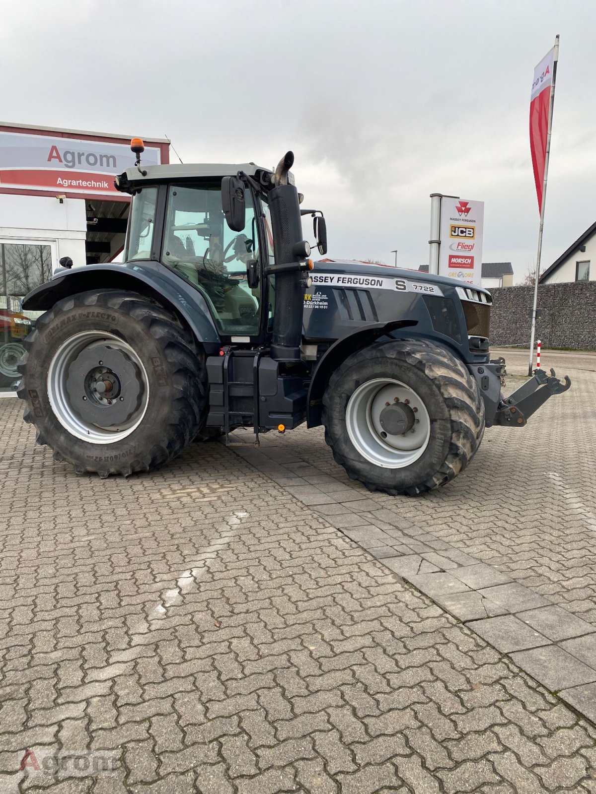 Traktor типа Massey Ferguson 7722 S  DYNA VT, Gebrauchtmaschine в Harthausen (Фотография 2)