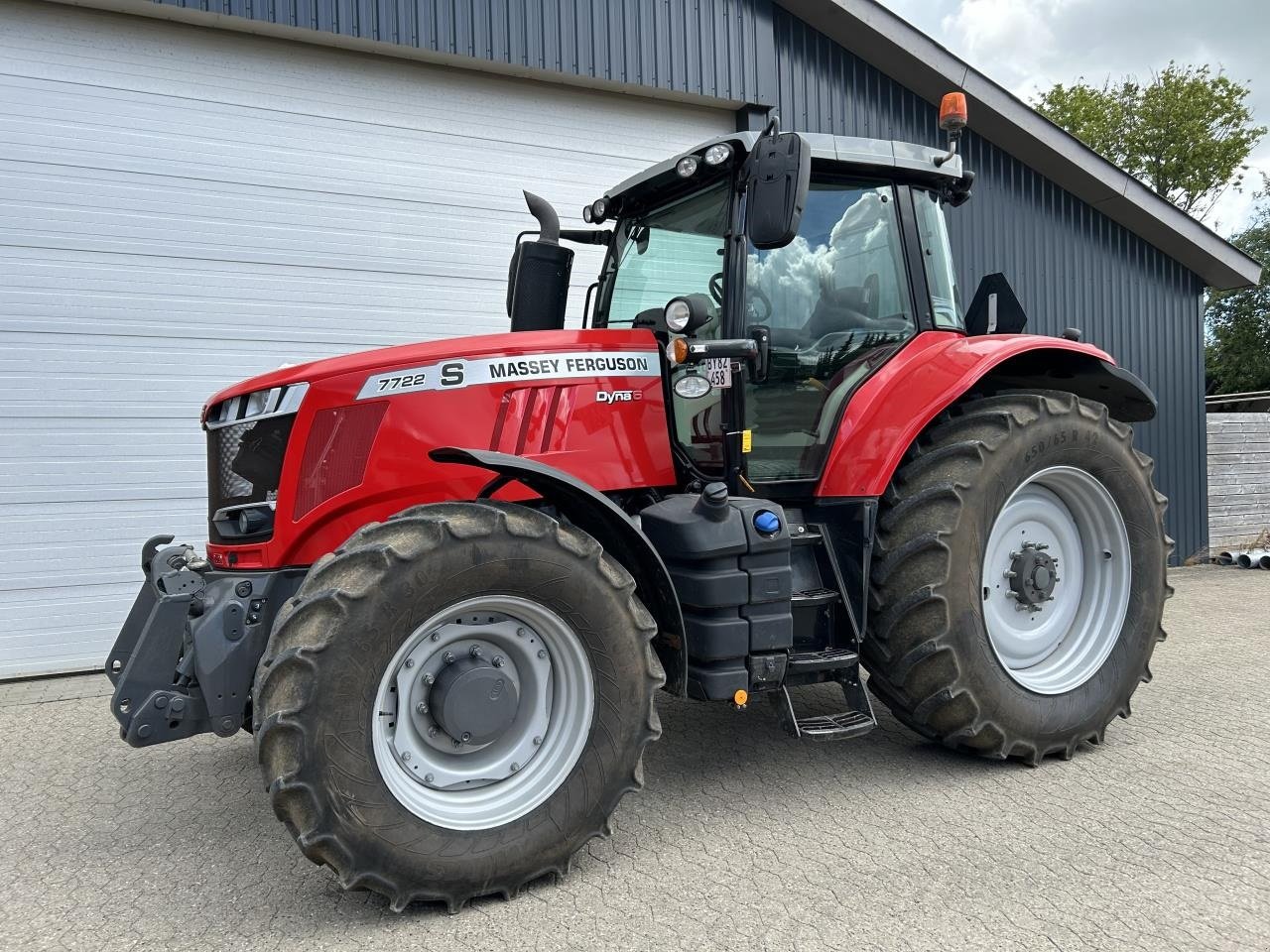 Traktor типа Massey Ferguson 7722s Dyna6 EFF, Gebrauchtmaschine в Videbæk (Фотография 3)