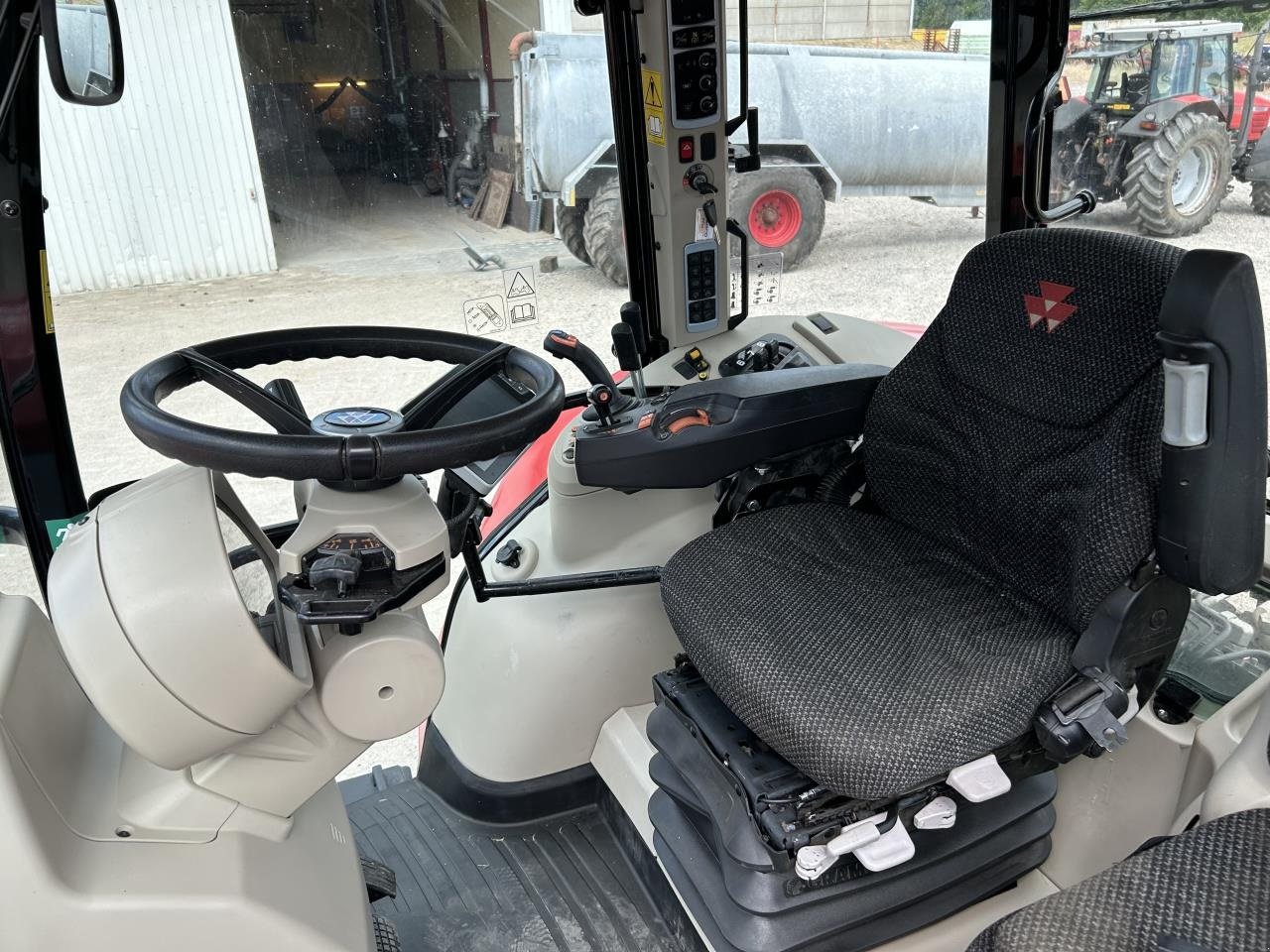 Traktor типа Massey Ferguson 7722s Dyna6 EFF, Gebrauchtmaschine в Videbæk (Фотография 10)