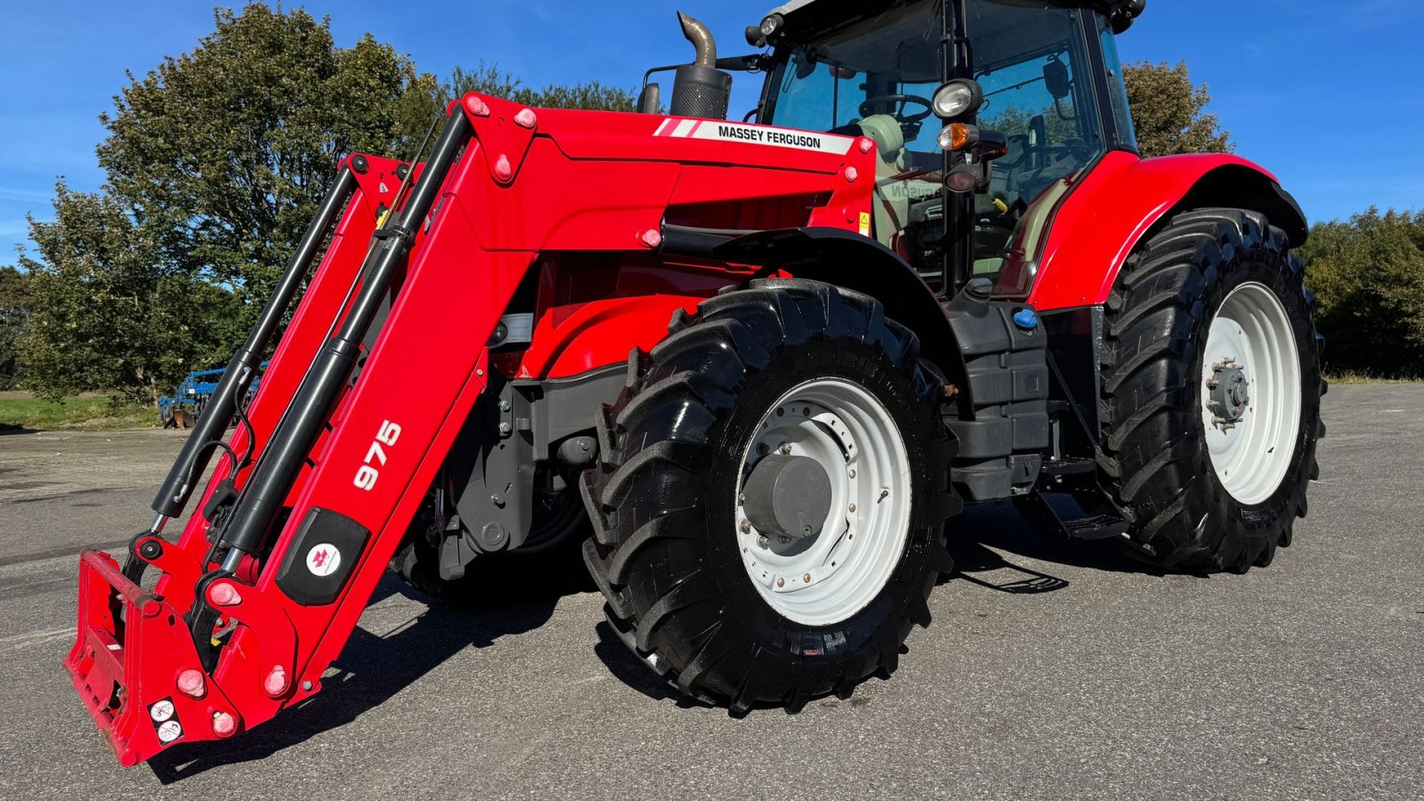 Traktor типа Massey Ferguson 7724 Dyna VT KUN 4000 TIMER OG EKSTREM FLOT!, Gebrauchtmaschine в Nørager (Фотография 1)