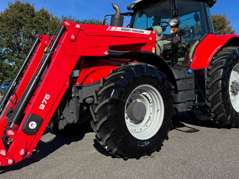Traktor van het type Massey Ferguson 7724 Dyna VT KUN 4000 TIMER OG EKSTREM FLOT!, Gebrauchtmaschine in Nørager (Foto 1)