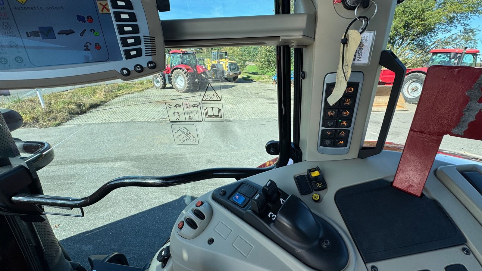 Traktor типа Massey Ferguson 7724 Dyna VT KUN 4000 TIMER OG EKSTREM FLOT!, Gebrauchtmaschine в Nørager (Фотография 16)