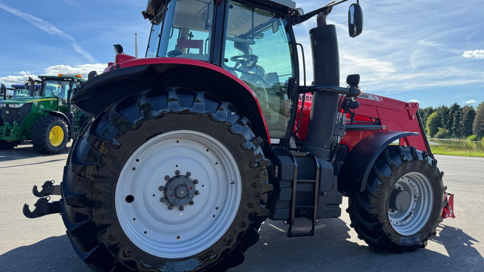 Traktor типа Massey Ferguson 7724 Dyna VT KUN 4000 TIMER OG EKSTREM FLOT!, Gebrauchtmaschine в Nørager (Фотография 10)