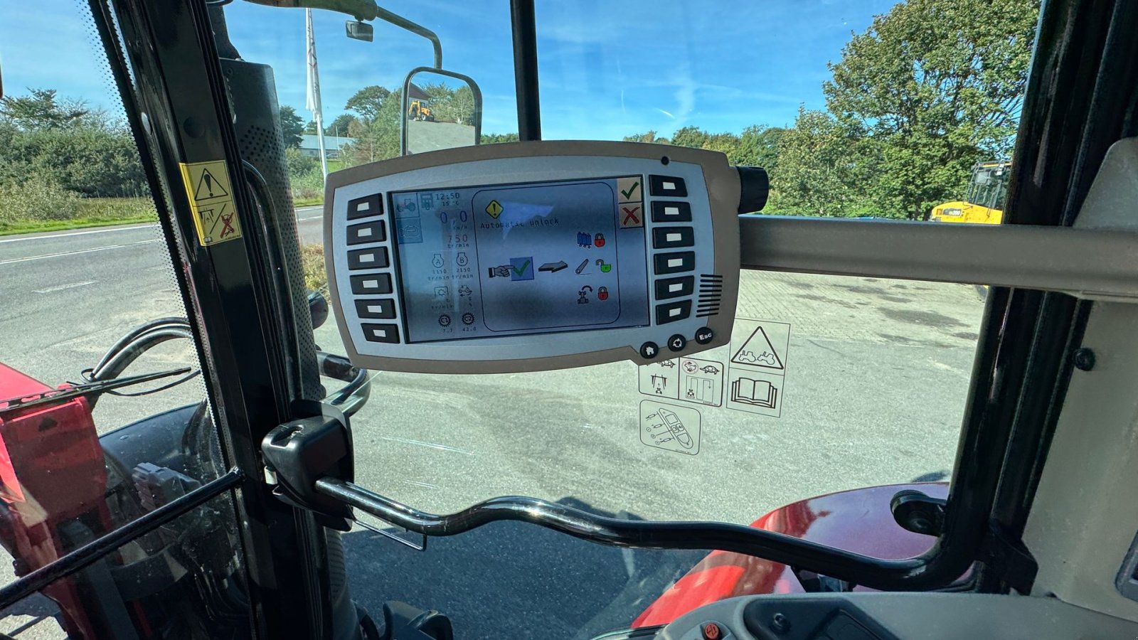 Traktor типа Massey Ferguson 7724 Dyna VT KUN 4000 TIMER OG EKSTREM FLOT!, Gebrauchtmaschine в Nørager (Фотография 17)