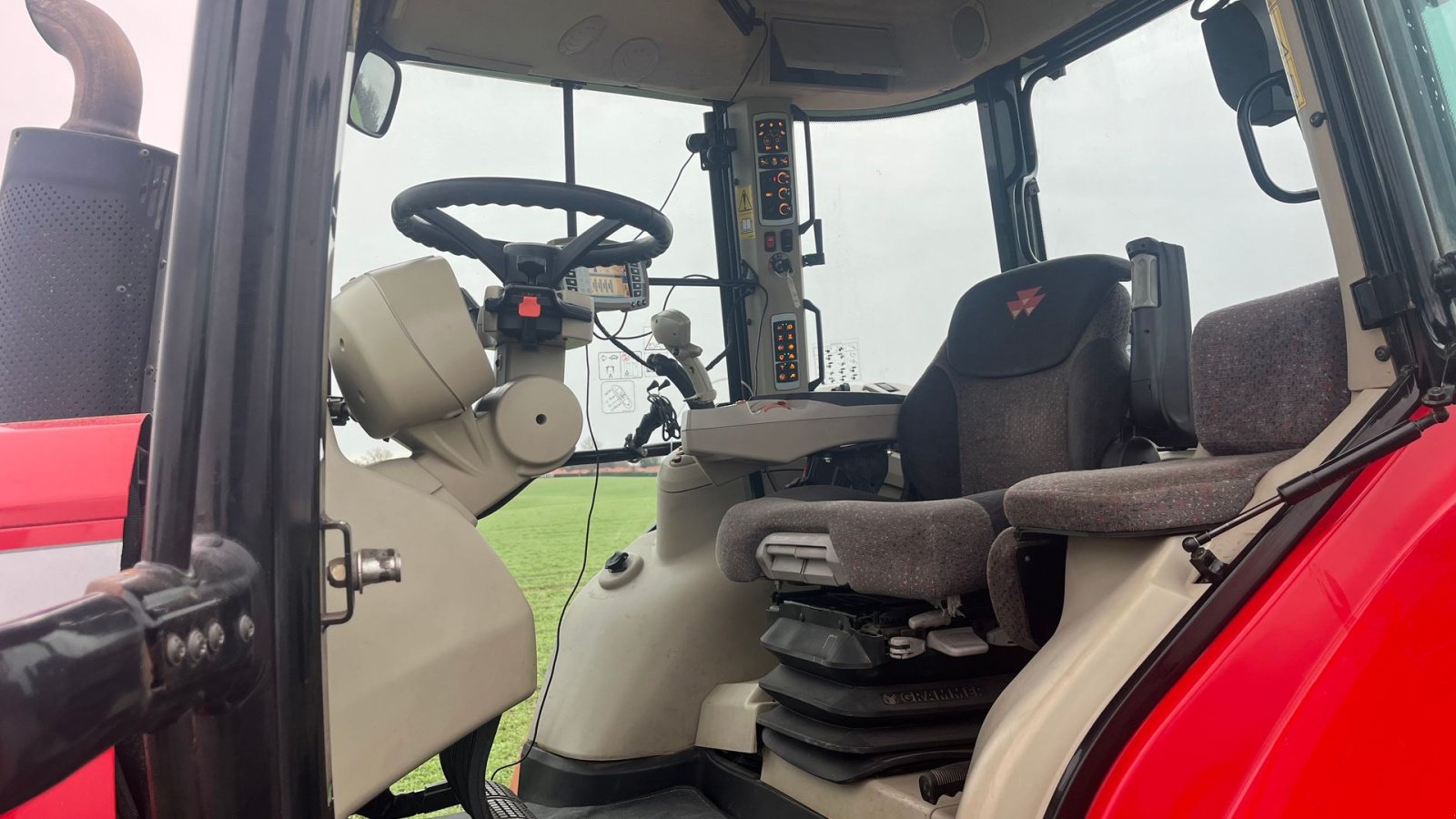 Traktor типа Massey Ferguson 7724 Dyna VT, Gebrauchtmaschine в Ringsted (Фотография 15)