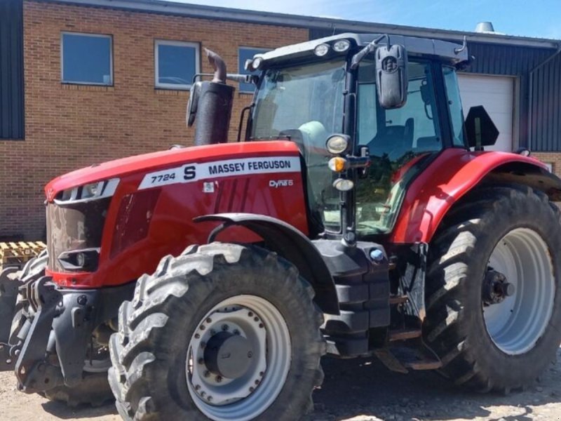 Traktor от тип Massey Ferguson 7724 S, Gebrauchtmaschine в Rødovre (Снимка 1)