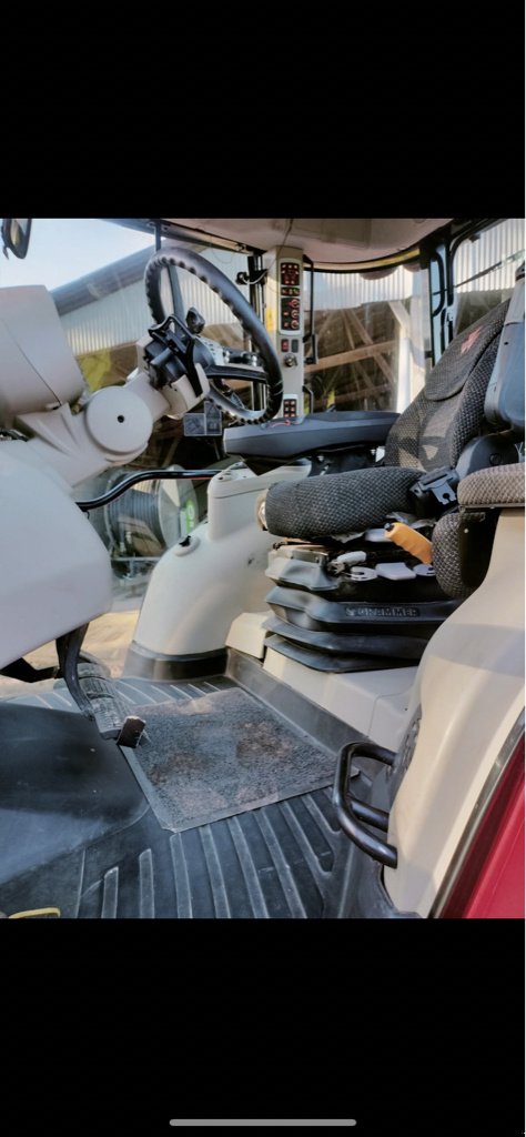 Traktor van het type Massey Ferguson 7724S DYNA-6 EFFICIENT, Gebrauchtmaschine in JOSSELIN (Foto 11)