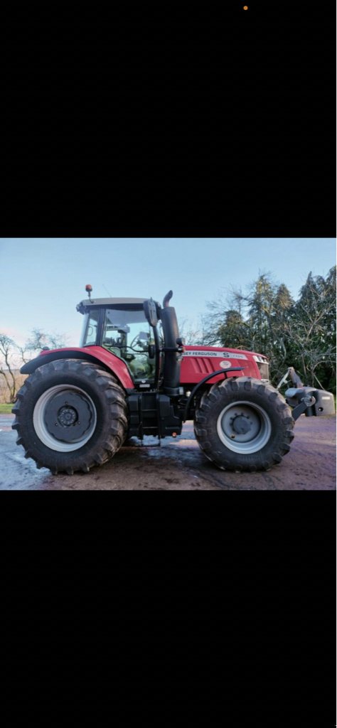 Traktor van het type Massey Ferguson 7724S DYNA-6 EFFICIENT, Gebrauchtmaschine in JOSSELIN (Foto 1)