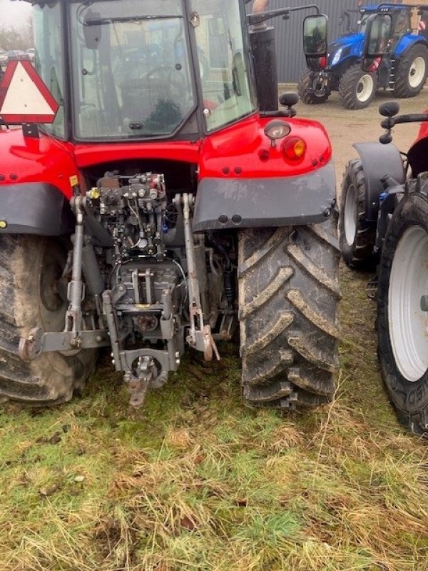 Traktor Türe ait Massey Ferguson 7724S Dyna 6, Gebrauchtmaschine içinde Stenstrup (resim 2)