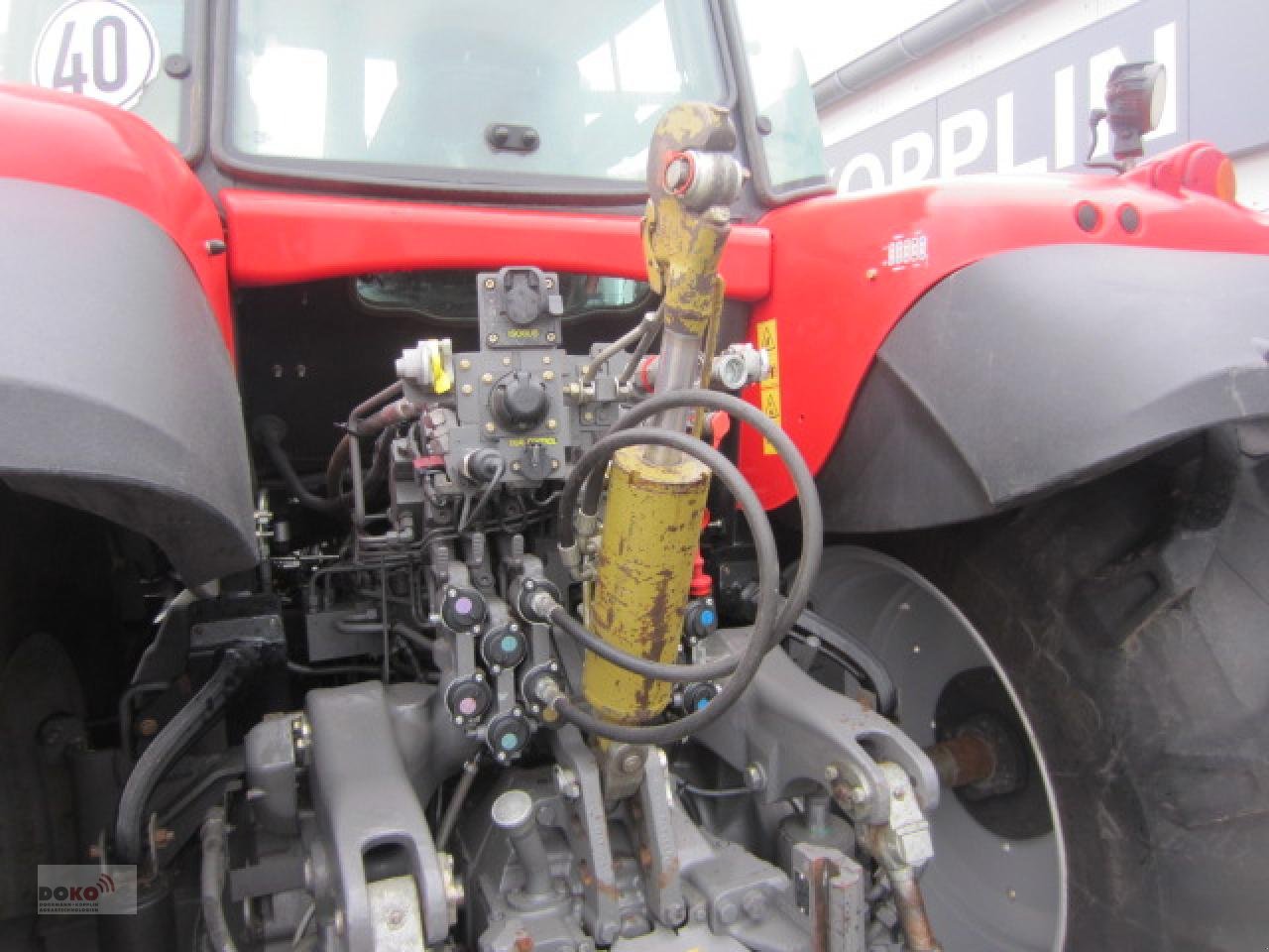 Traktor des Typs Massey Ferguson 7726 DVT Exclusive, Gebrauchtmaschine in Schoenberg (Bild 8)