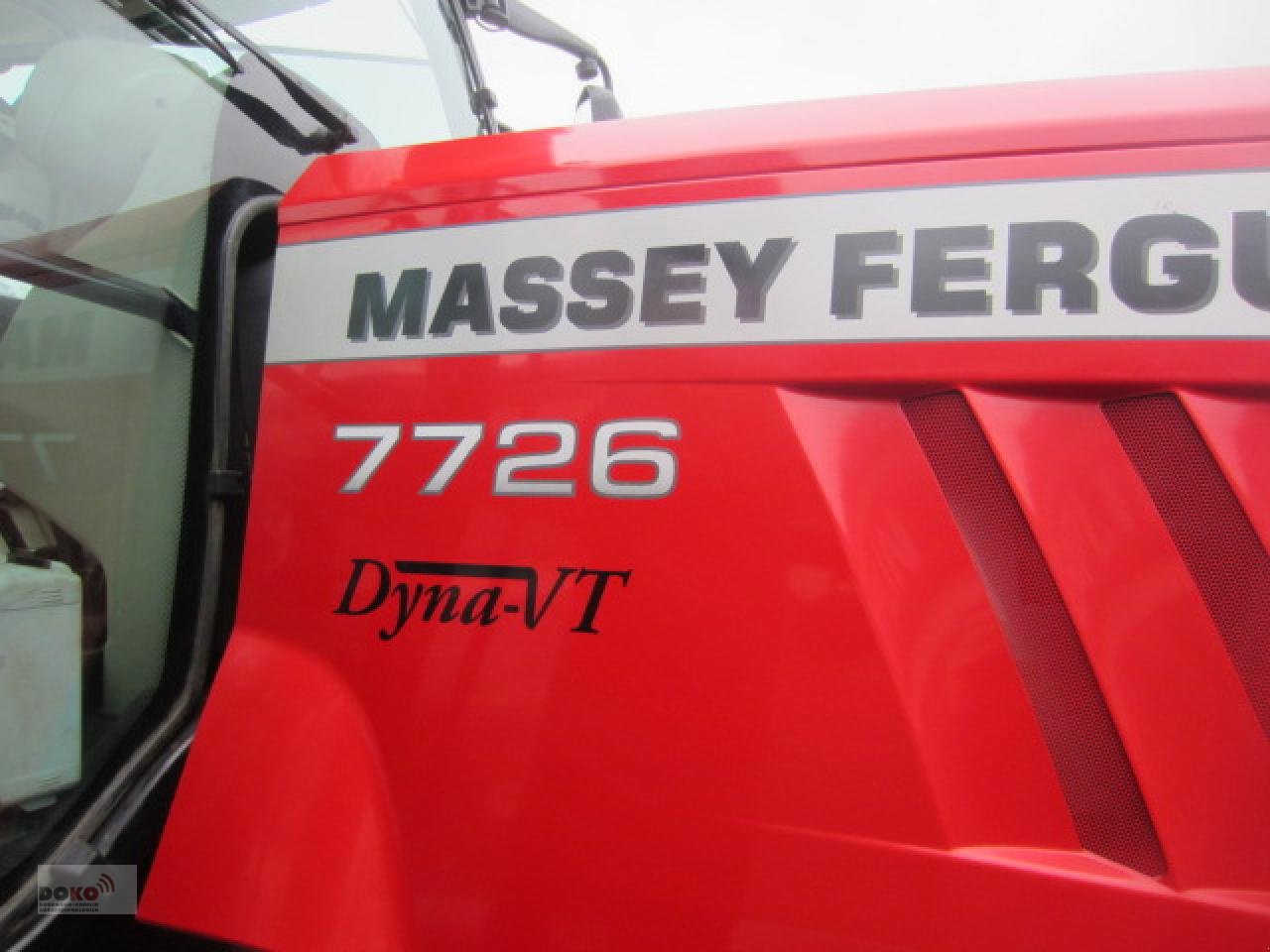 Traktor типа Massey Ferguson 7726 DVT Exclusive, Gebrauchtmaschine в Schoenberg (Фотография 11)