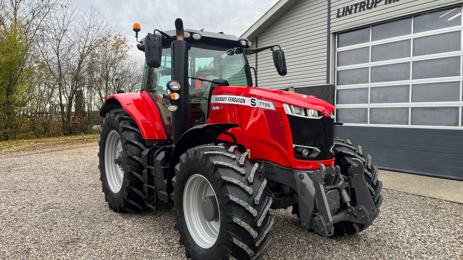Traktor типа Massey Ferguson 7726 S DynaVT Med frontlift, Gebrauchtmaschine в Lintrup (Фотография 19)
