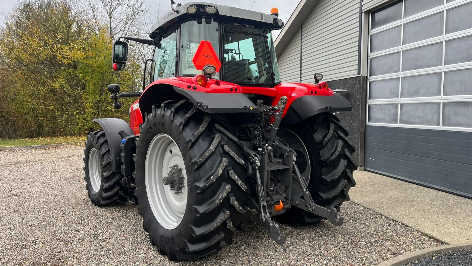 Traktor типа Massey Ferguson 7726 S DynaVT Med frontlift, Gebrauchtmaschine в Lintrup (Фотография 9)