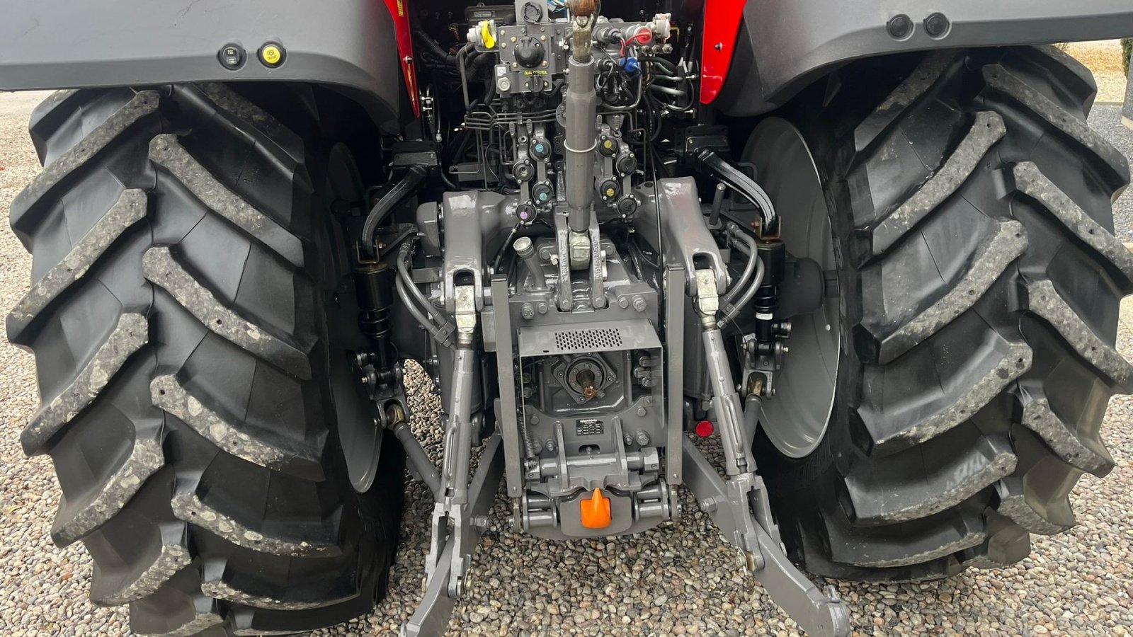 Traktor типа Massey Ferguson 7726 S DynaVT Med frontlift, Gebrauchtmaschine в Lintrup (Фотография 10)