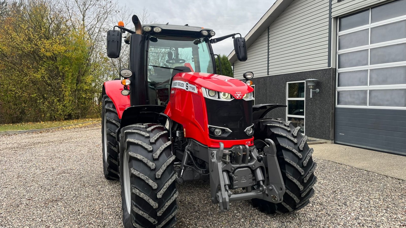 Traktor от тип Massey Ferguson 7726 S DynaVT Med frontlift, Gebrauchtmaschine в Lintrup (Снимка 20)