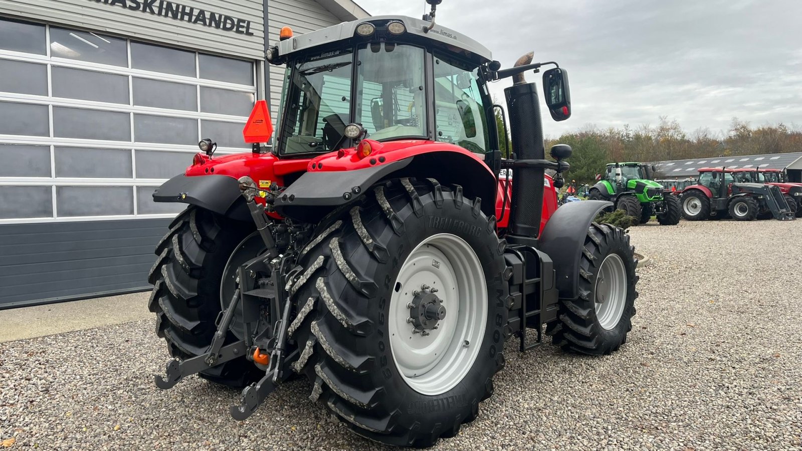 Traktor от тип Massey Ferguson 7726 S DynaVT Med frontlift, Gebrauchtmaschine в Lintrup (Снимка 16)