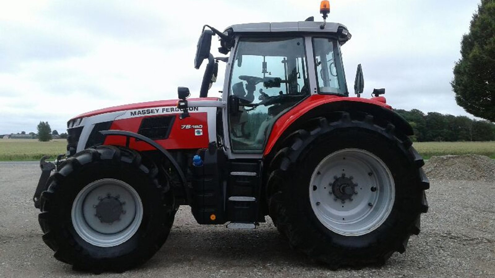 Traktor типа Massey Ferguson 7S-180 Dyna 6-Efficient, Gebrauchtmaschine в Ringe (Фотография 1)