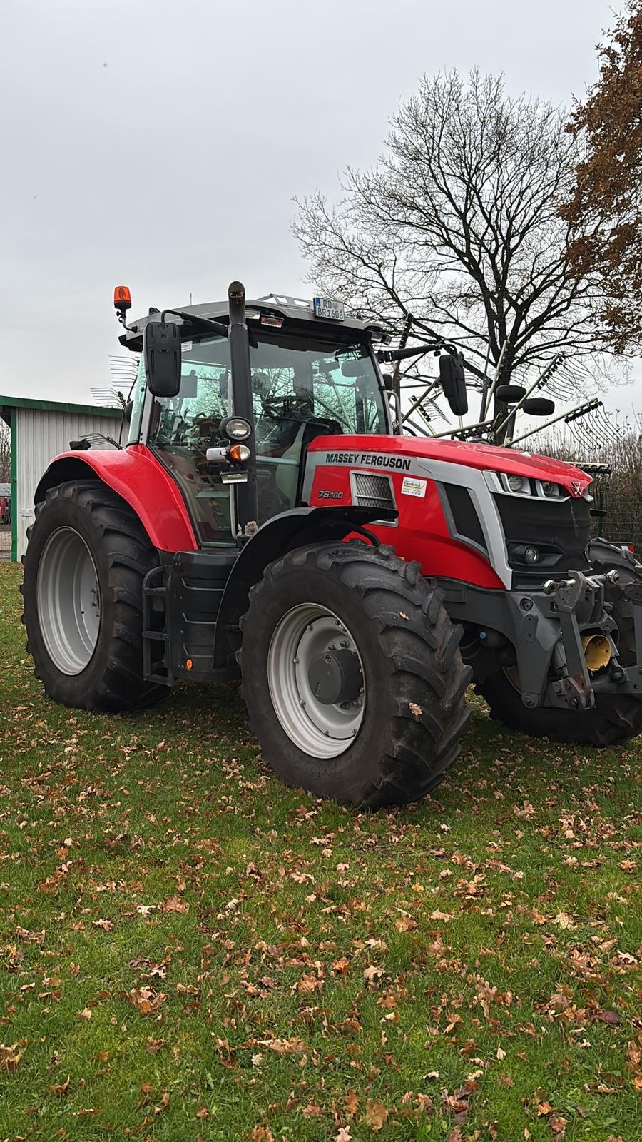 Traktor Türe ait Massey Ferguson 7S 180, Gebrauchtmaschine içinde Gnutz (resim 2)