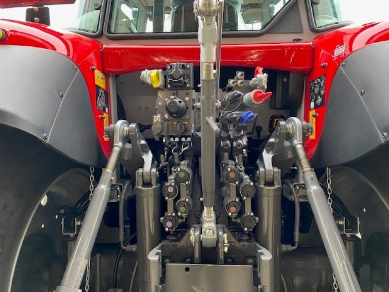 Traktor des Typs Massey Ferguson 7S.180 Dyna-6 Efficient LAGERTILBUD, Gebrauchtmaschine in Ringe (Bild 4)