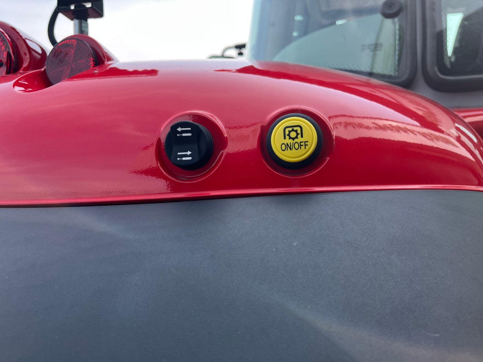 Traktor типа Massey Ferguson 7S.180 DynaVT Exclusive, Gebrauchtmaschine в Frastanz (Фотография 8)