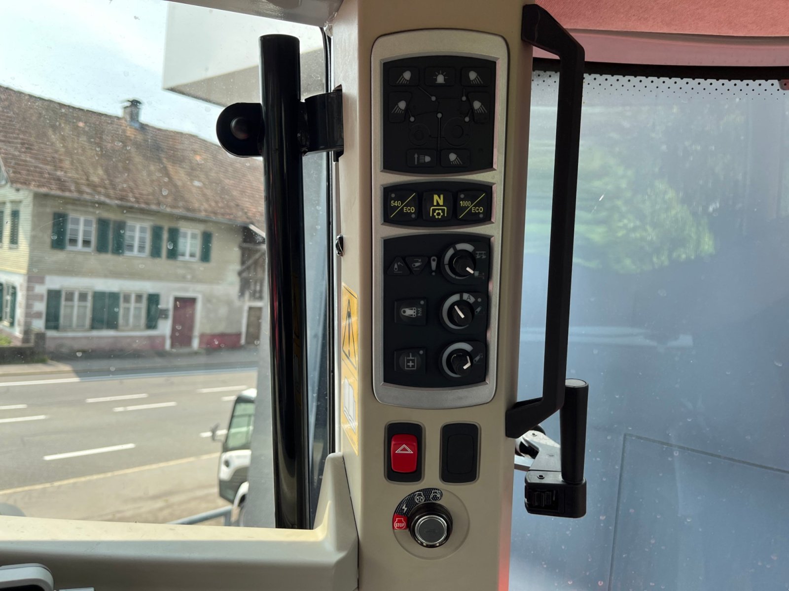 Traktor типа Massey Ferguson 7S.180 DynaVT Exclusive, Gebrauchtmaschine в Frastanz (Фотография 12)