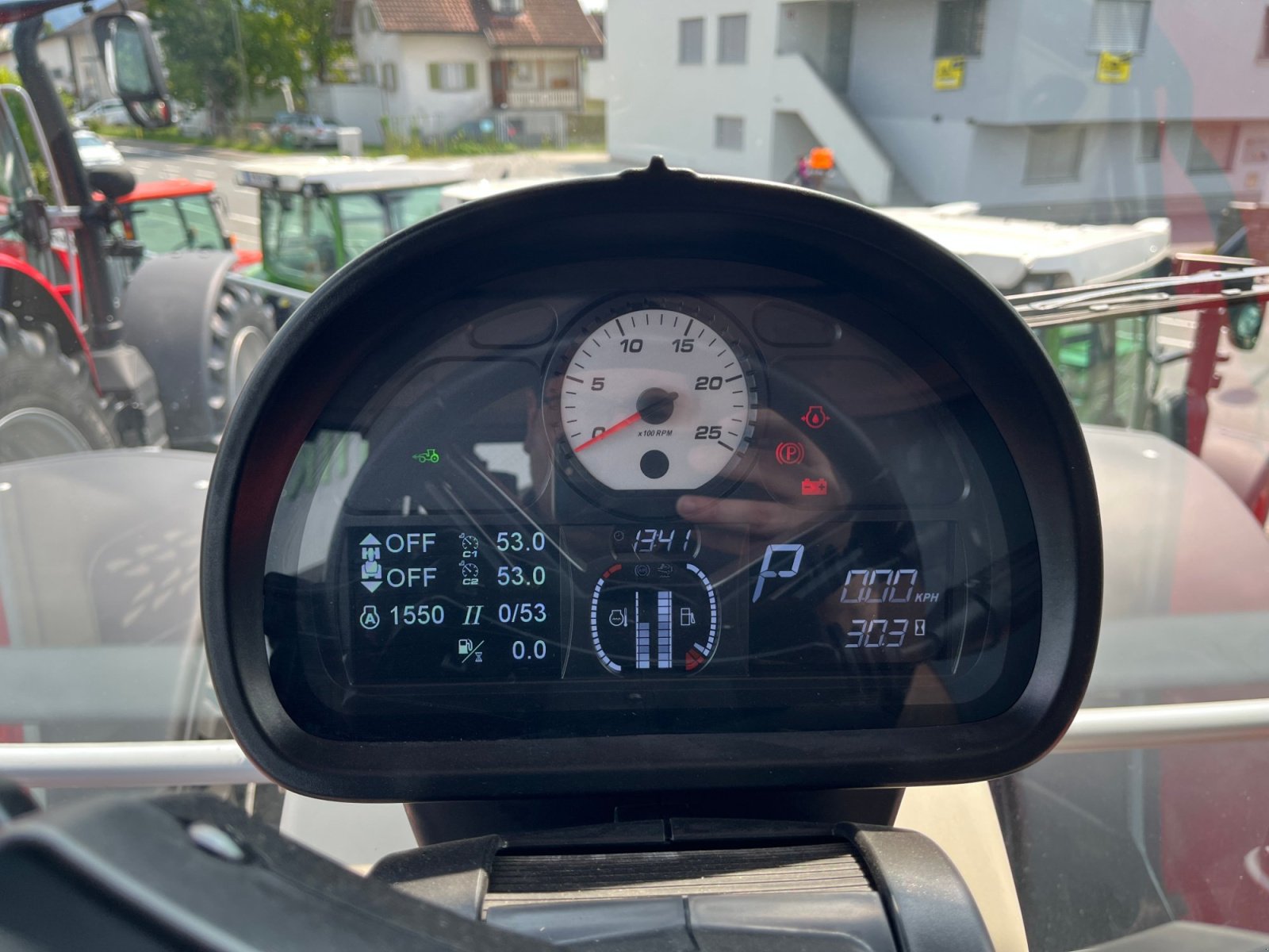 Traktor типа Massey Ferguson 7S.180 DynaVT Exclusive, Gebrauchtmaschine в Frastanz (Фотография 17)