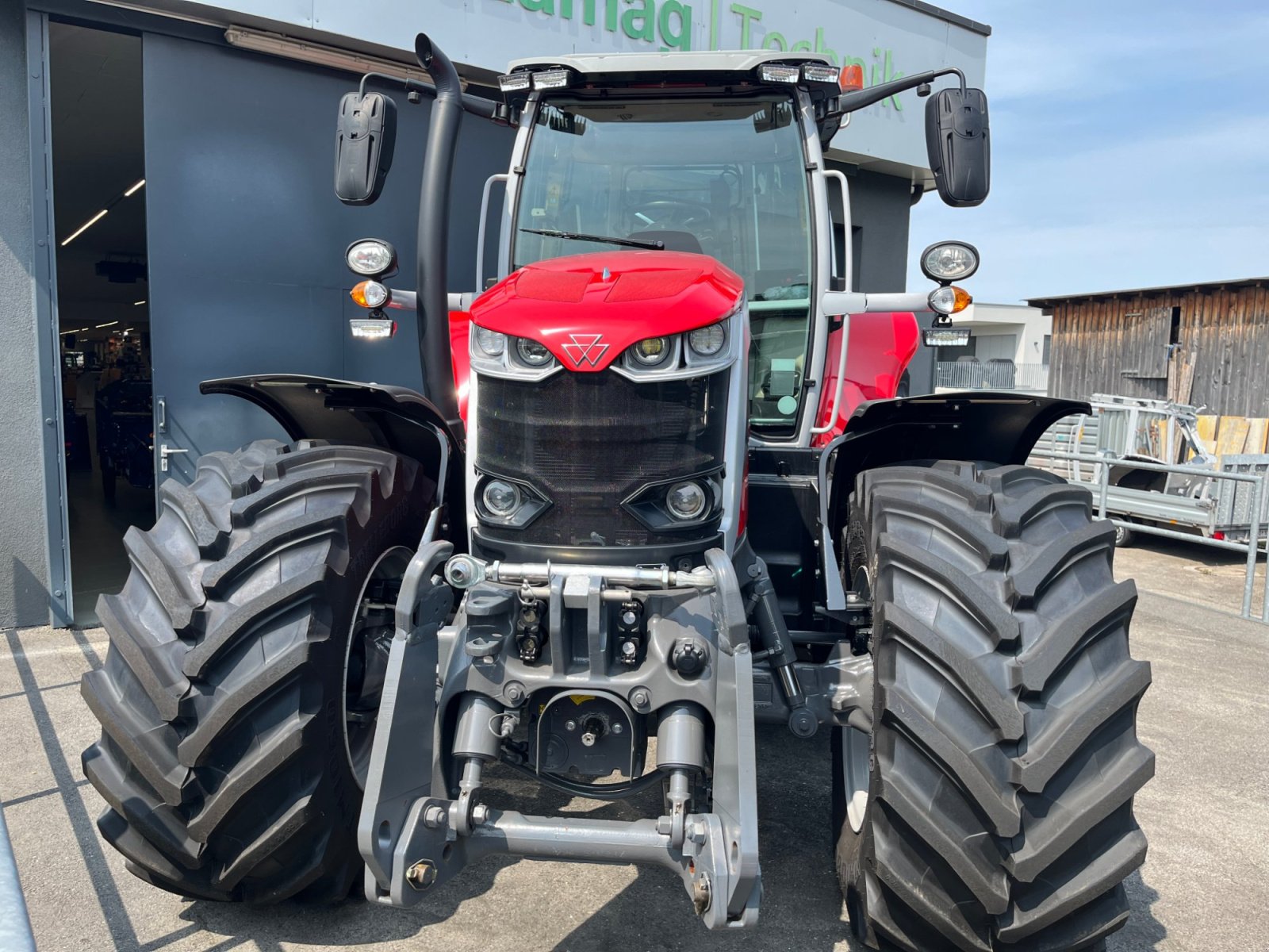 Traktor типа Massey Ferguson 7S.180 DynaVT Exclusive, Gebrauchtmaschine в Frastanz (Фотография 22)