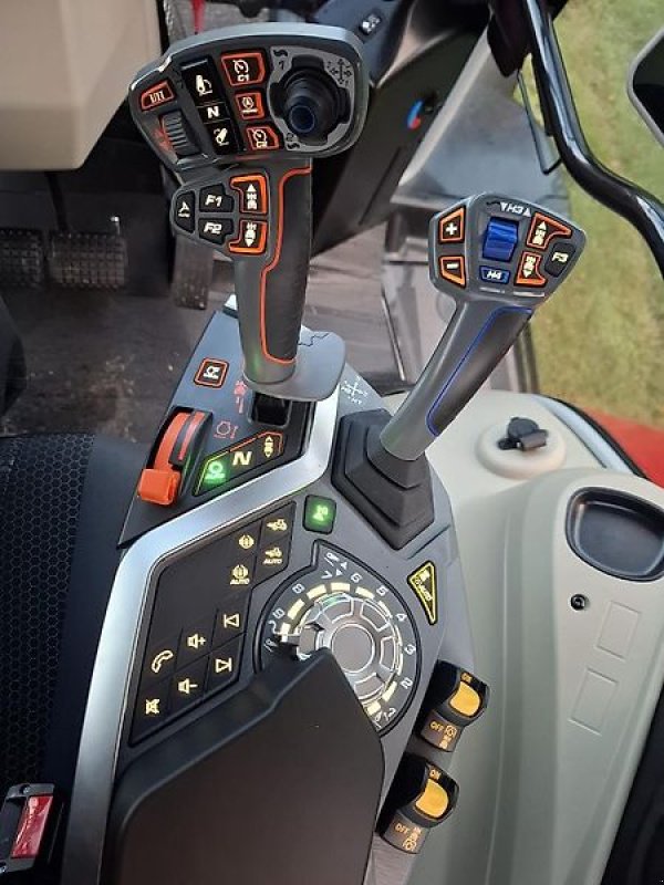 Traktor of the type Massey Ferguson 7S.190 DynaVT, Neumaschine in Itterbeck (Picture 16)