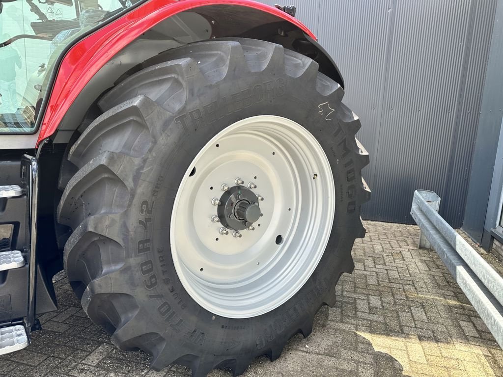 Traktor of the type Massey Ferguson 7S.210 DYNA-VT EXCLUSIVE, Neumaschine in MARIENHEEM (Picture 9)