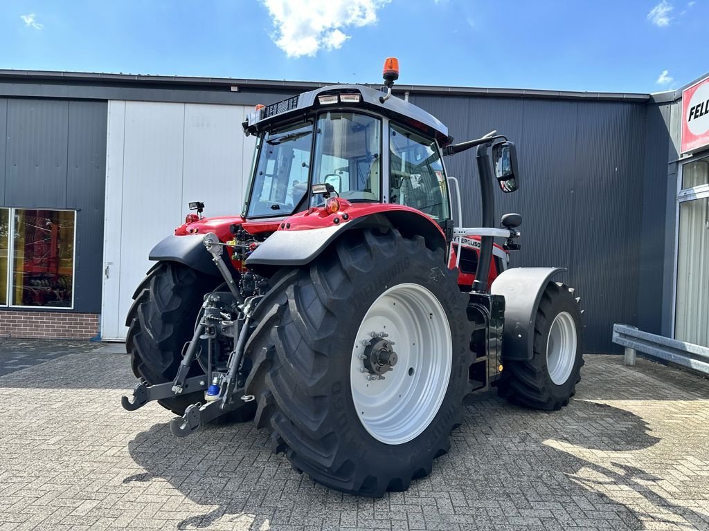 Traktor of the type Massey Ferguson 7S.210 DYNA-VT EXCLUSIVE, Neumaschine in MARIENHEEM (Picture 7)
