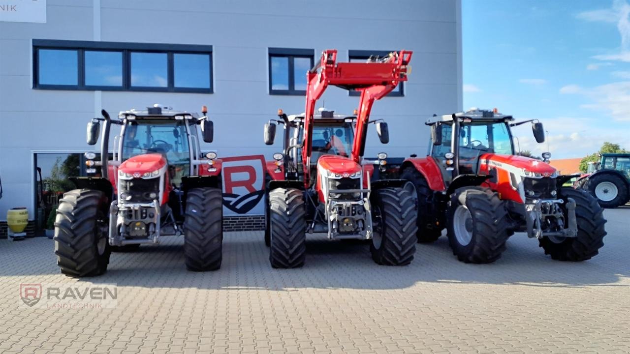 Traktor of the type Massey Ferguson 7S.210 Dyna-VT, Neumaschine in Sulingen (Picture 1)