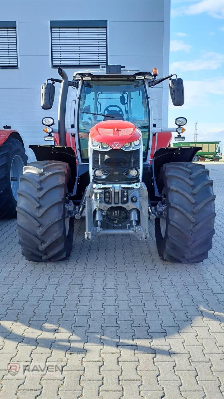 Traktor of the type Massey Ferguson 7S.210 Dyna-VT, Neumaschine in Sulingen (Picture 3)