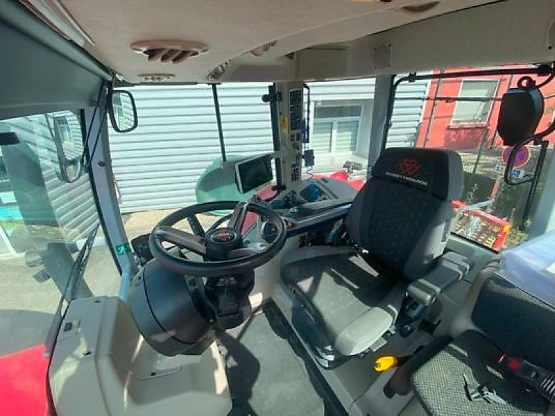 Traktor типа Massey Ferguson 7S210, Gebrauchtmaschine в Sainte-Croix-en-Plaine (Фотография 11)