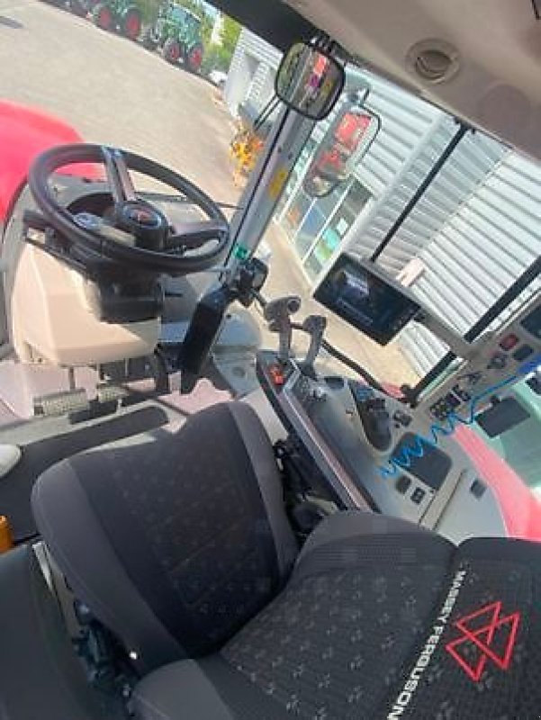 Traktor типа Massey Ferguson 7S210, Gebrauchtmaschine в Sainte-Croix-en-Plaine (Фотография 10)