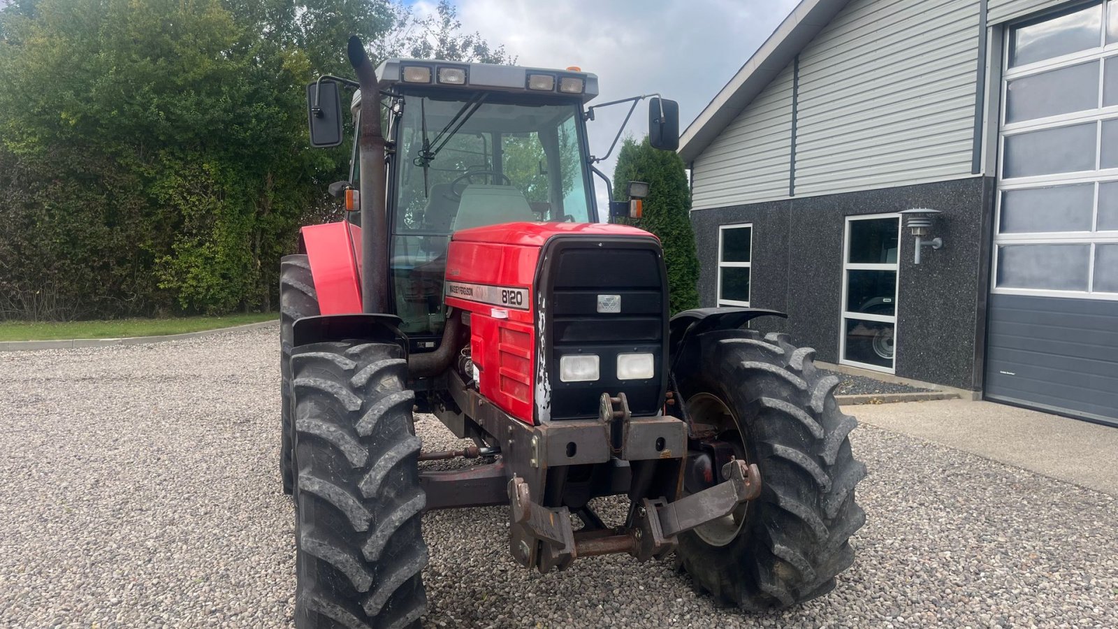 Traktor типа Massey Ferguson 8120 DYNA 4 Med frontlift, Gebrauchtmaschine в Lintrup (Фотография 19)