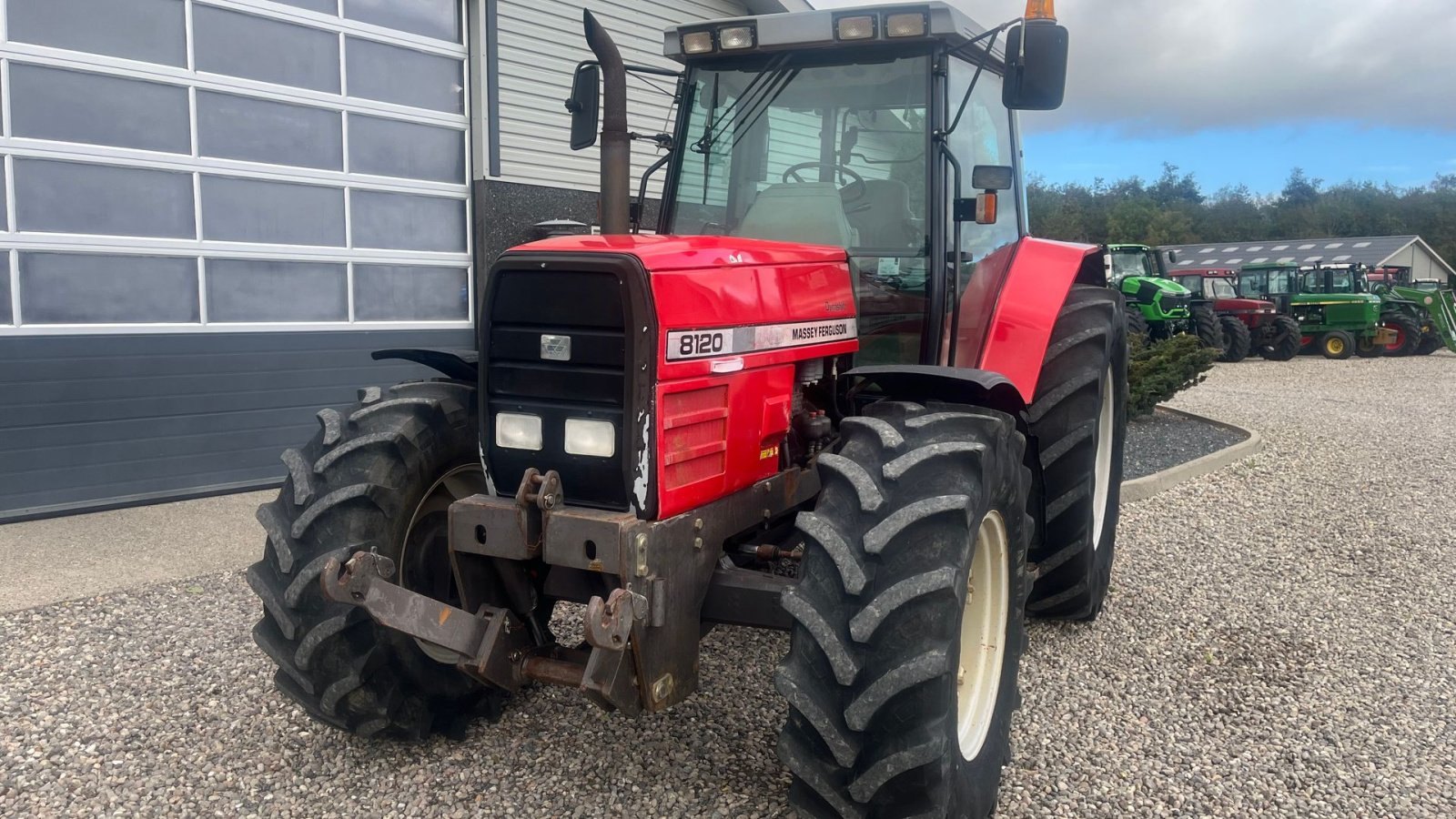Traktor типа Massey Ferguson 8120 DYNA 4 Med frontlift, Gebrauchtmaschine в Lintrup (Фотография 10)