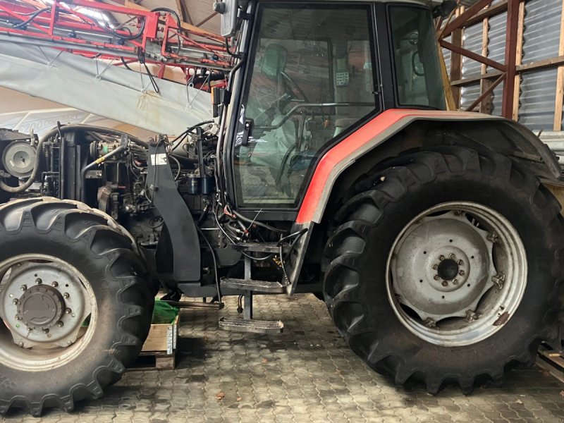 Traktor tip Massey Ferguson 8120, Gebrauchtmaschine in Gråsten