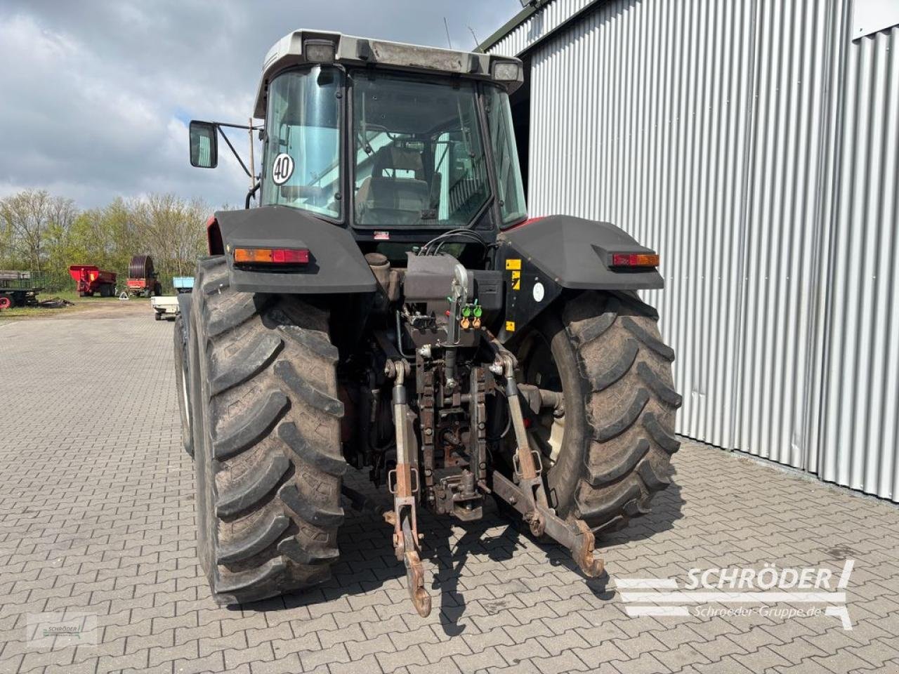 Traktor typu Massey Ferguson 8120, Gebrauchtmaschine w Schwarmstedt (Zdjęcie 2)
