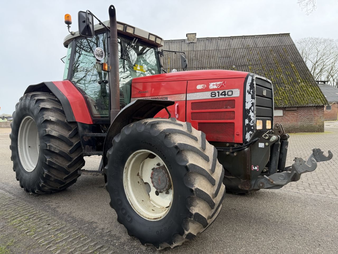 Traktor typu Massey Ferguson 8140 Dynashift, Gebrauchtmaschine w Rossum (Zdjęcie 2)