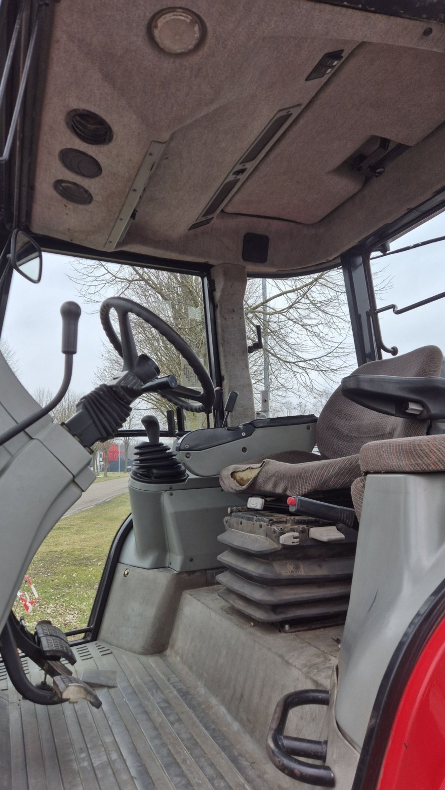 Traktor типа Massey Ferguson 8220 Dynashift, Gebrauchtmaschine в Schoonebeek (Фотография 8)