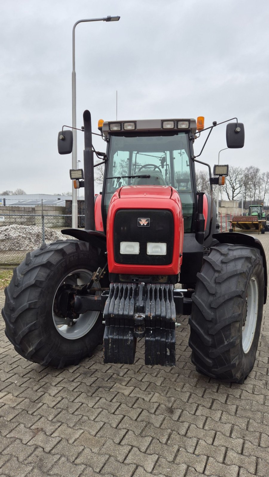 Traktor типа Massey Ferguson 8220 Dynashift, Gebrauchtmaschine в Schoonebeek (Фотография 3)